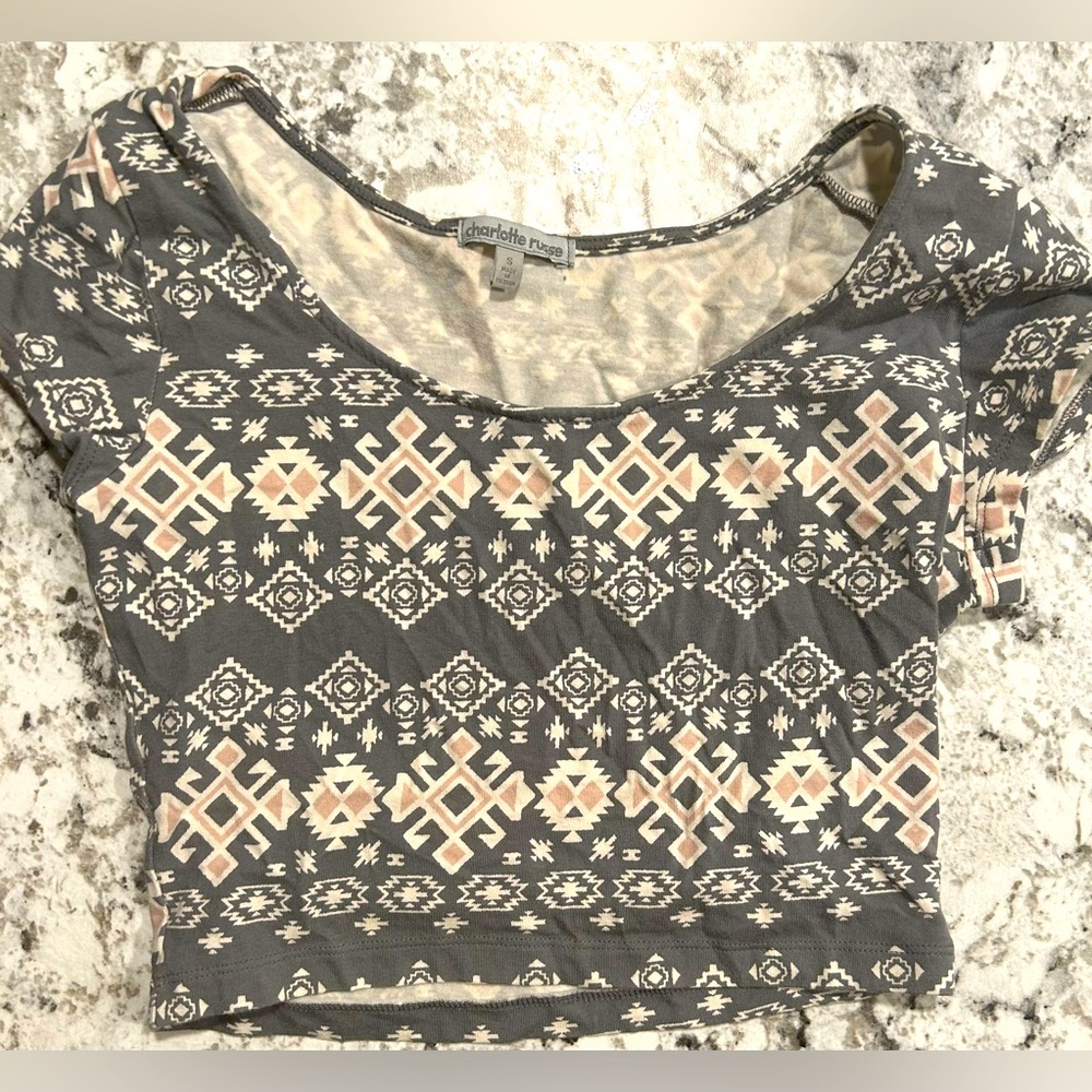 Crop top